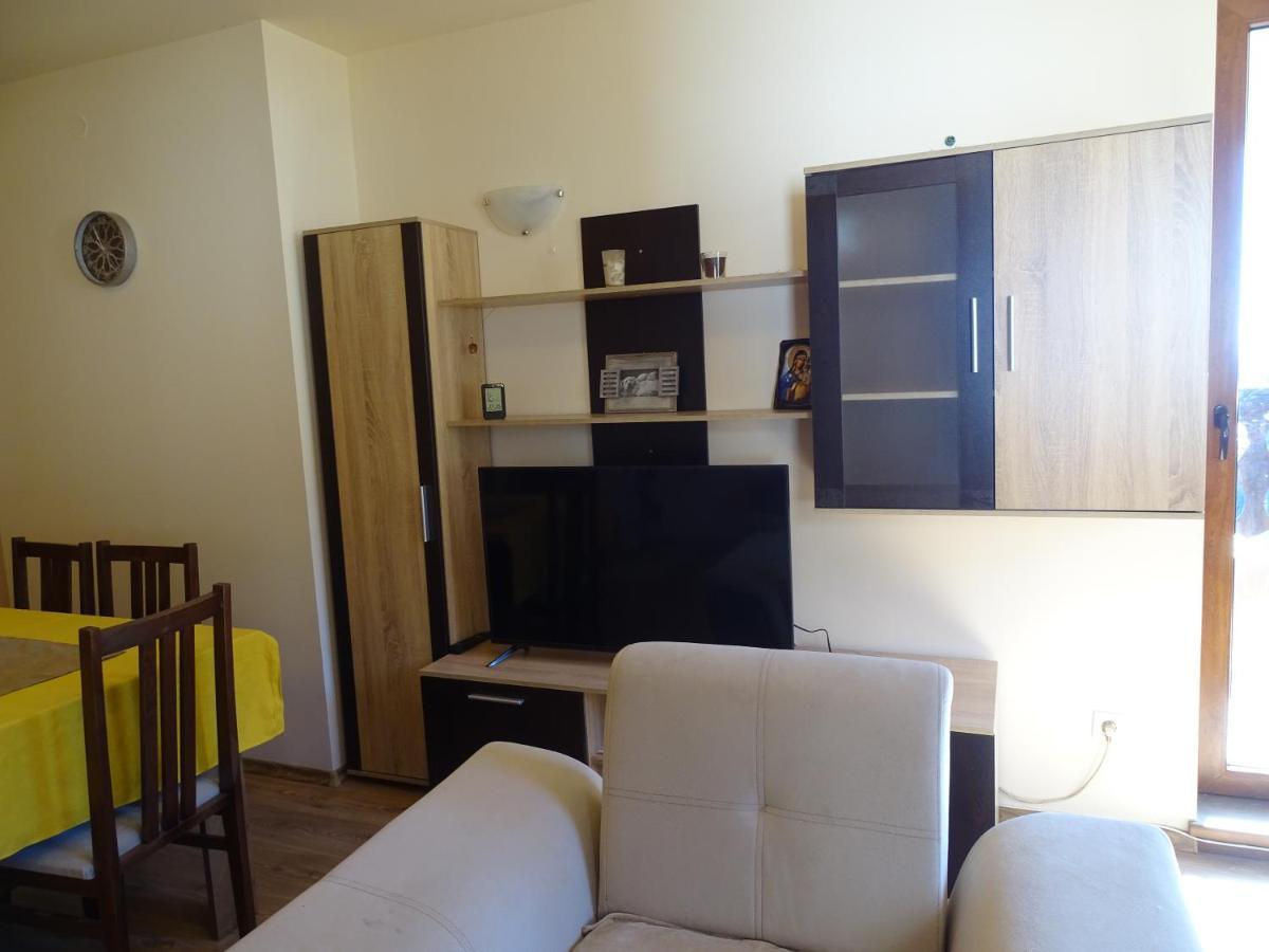 Apartment Darsi Pamporowo Exterior foto