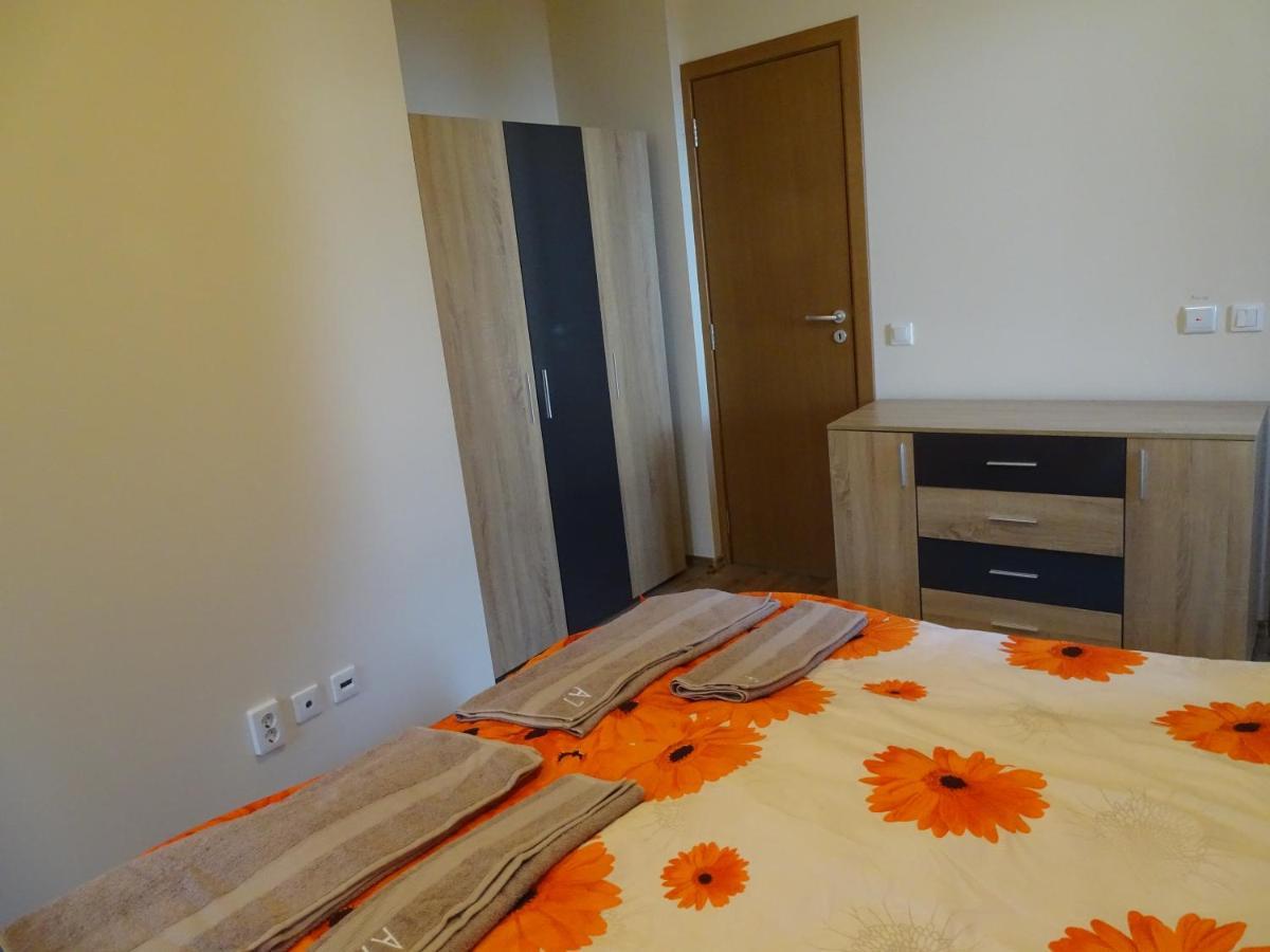 Apartment Darsi Pamporowo Exterior foto