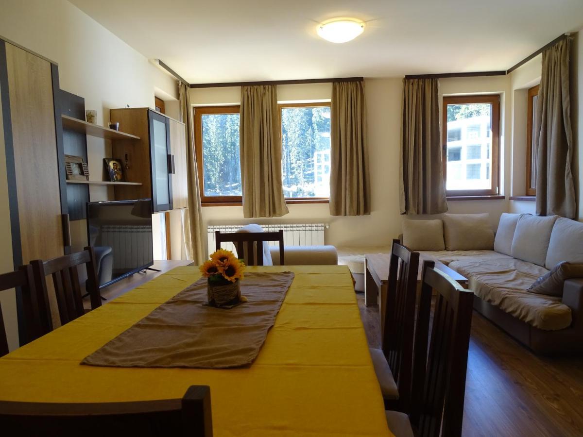 Apartment Darsi Pamporowo Exterior foto